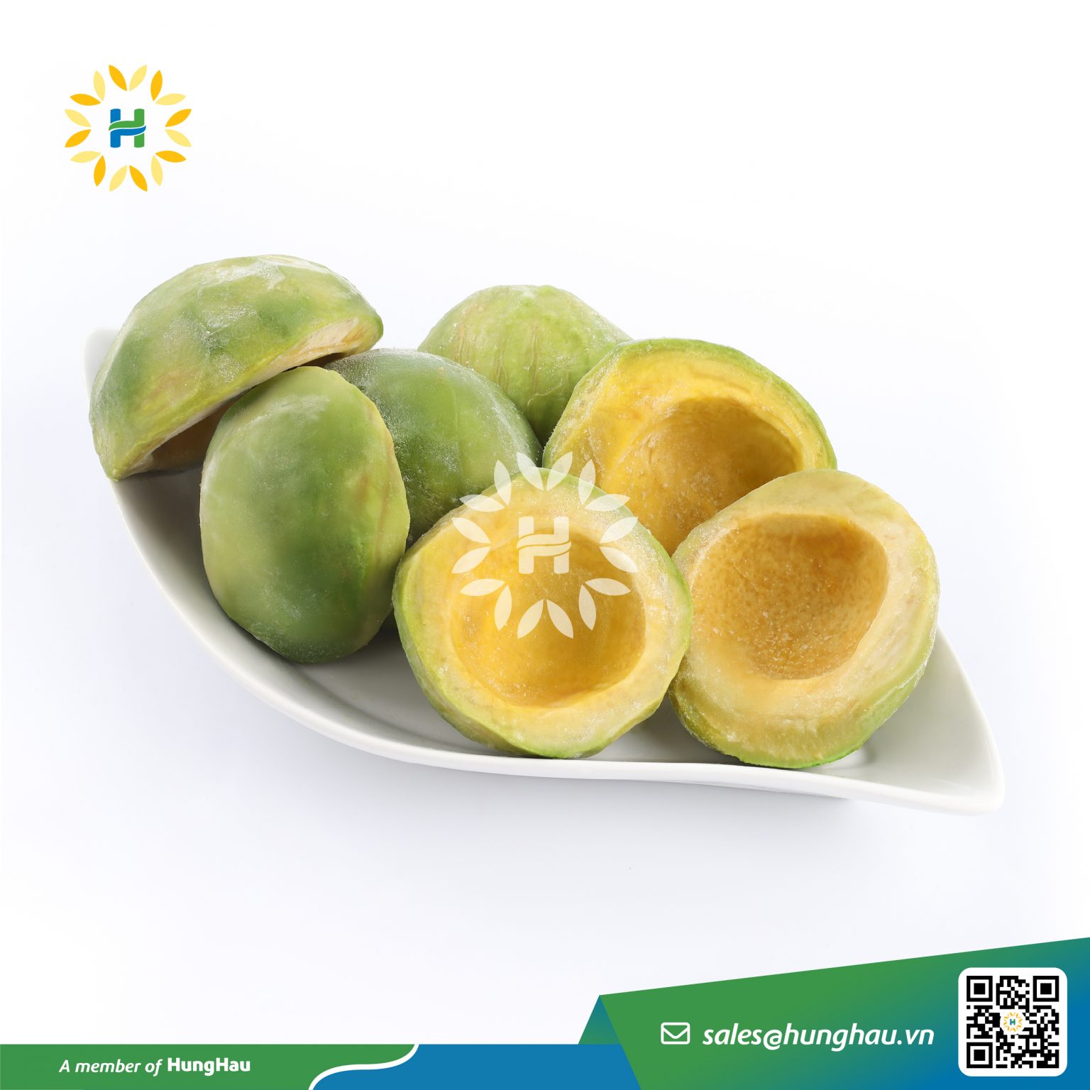 IQF avocado cut halved