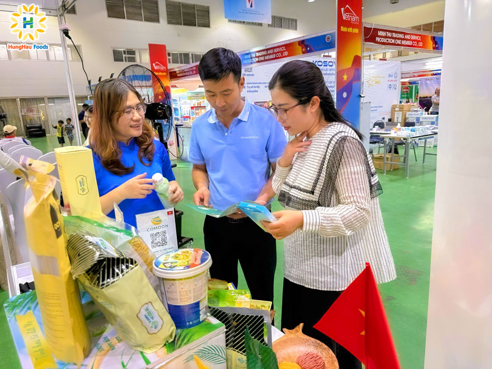 HungHau Foods góp mặt tại Hội chợ Thương mại Việt Lào (VIETLAO EXPORT 2025).