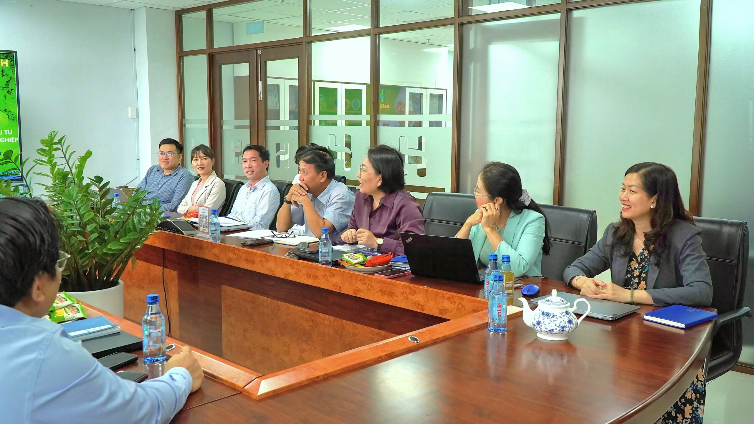 HUNGHAU FMCG GROUP đào tạo nội bộ 