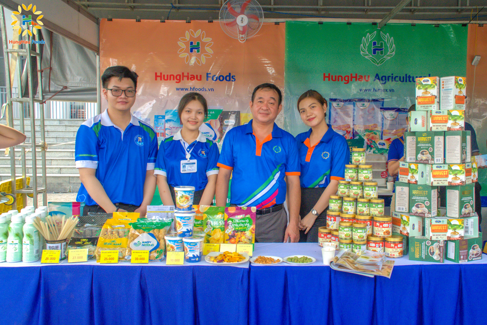Hùng Hậu Foods tại Ngày hội Việc làm 2025 - VHU Job Fair