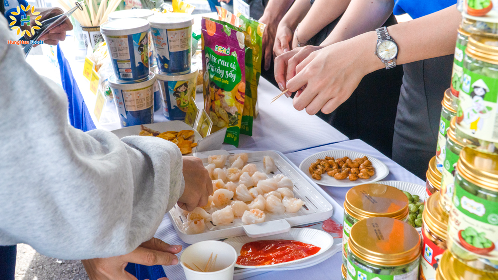 Hùng Hậu Foods tại Ngày hội Việc làm 2025 - VHU Job Fair