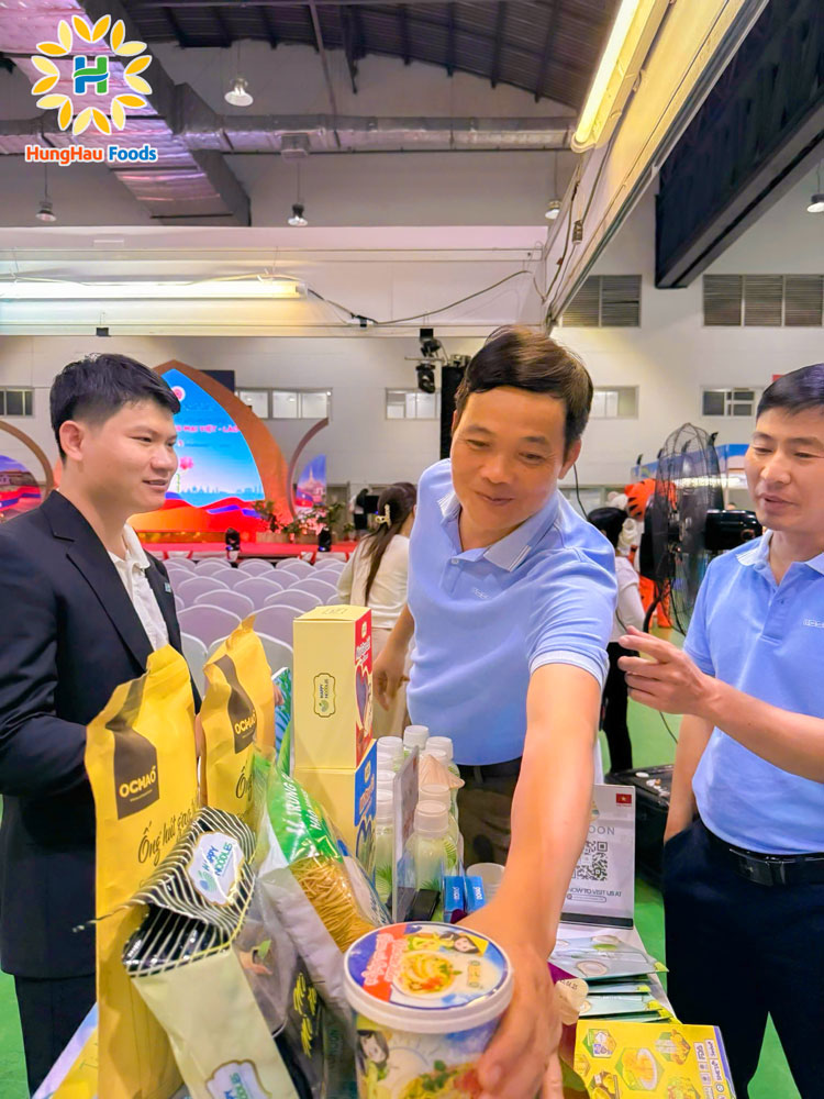 HungHau Foods góp mặt tại Hội chợ Thương mại Việt Lào (VIETLAO EXPORT 2025).