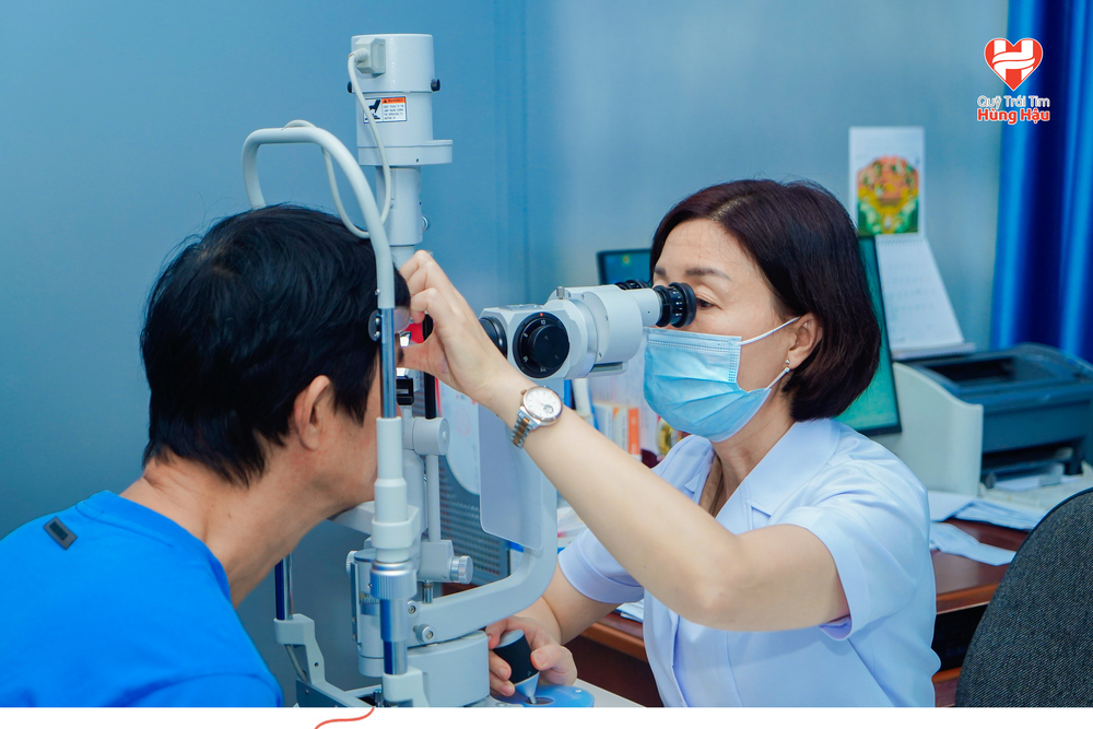 Công ty Cổ phần Thực phẩm Hùng Hậu (HungHau Foods) đã đồng hành cùng chương trình phẫu thuật đục thủy tinh thể