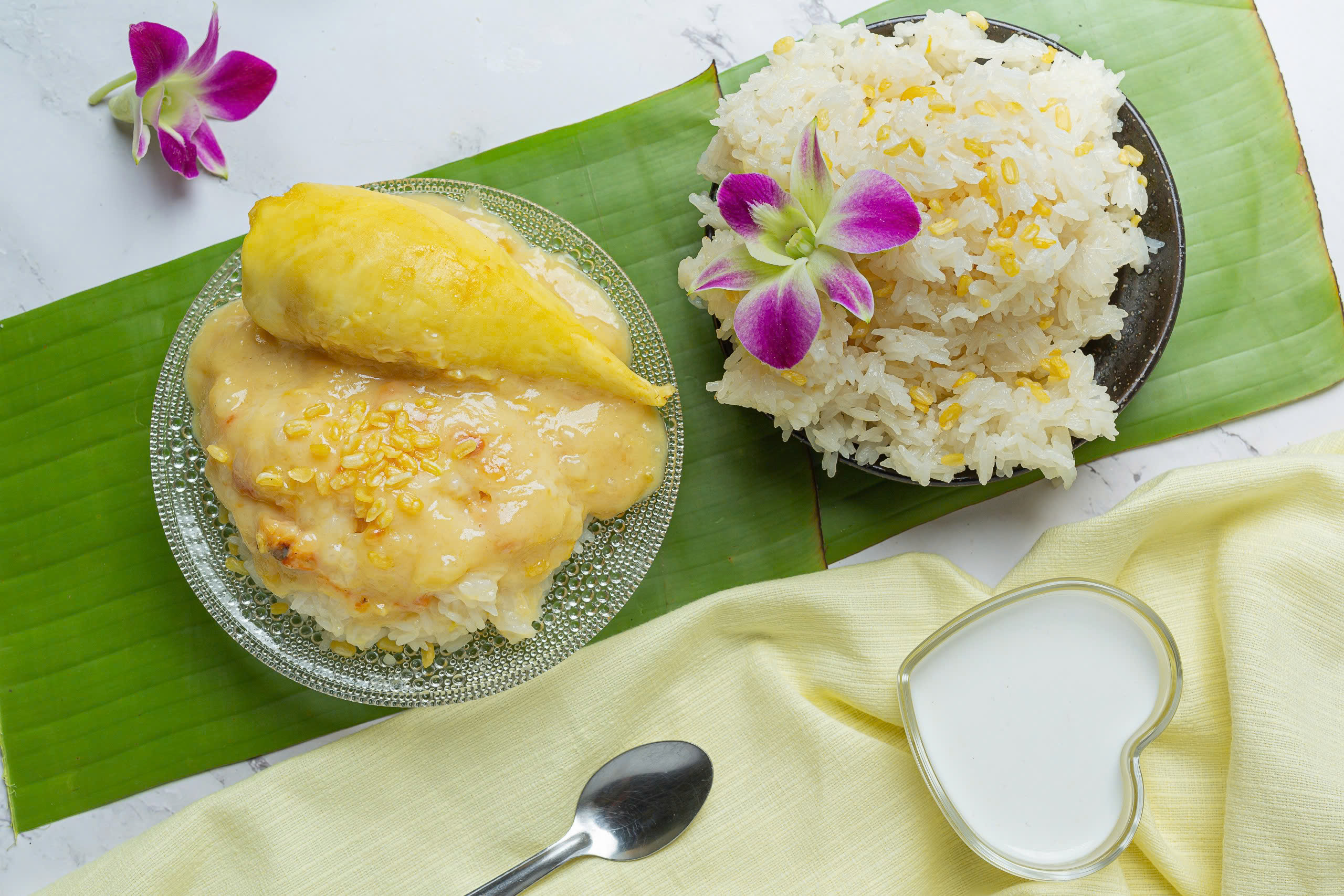 Xôi ăn chung với sầu riêng 