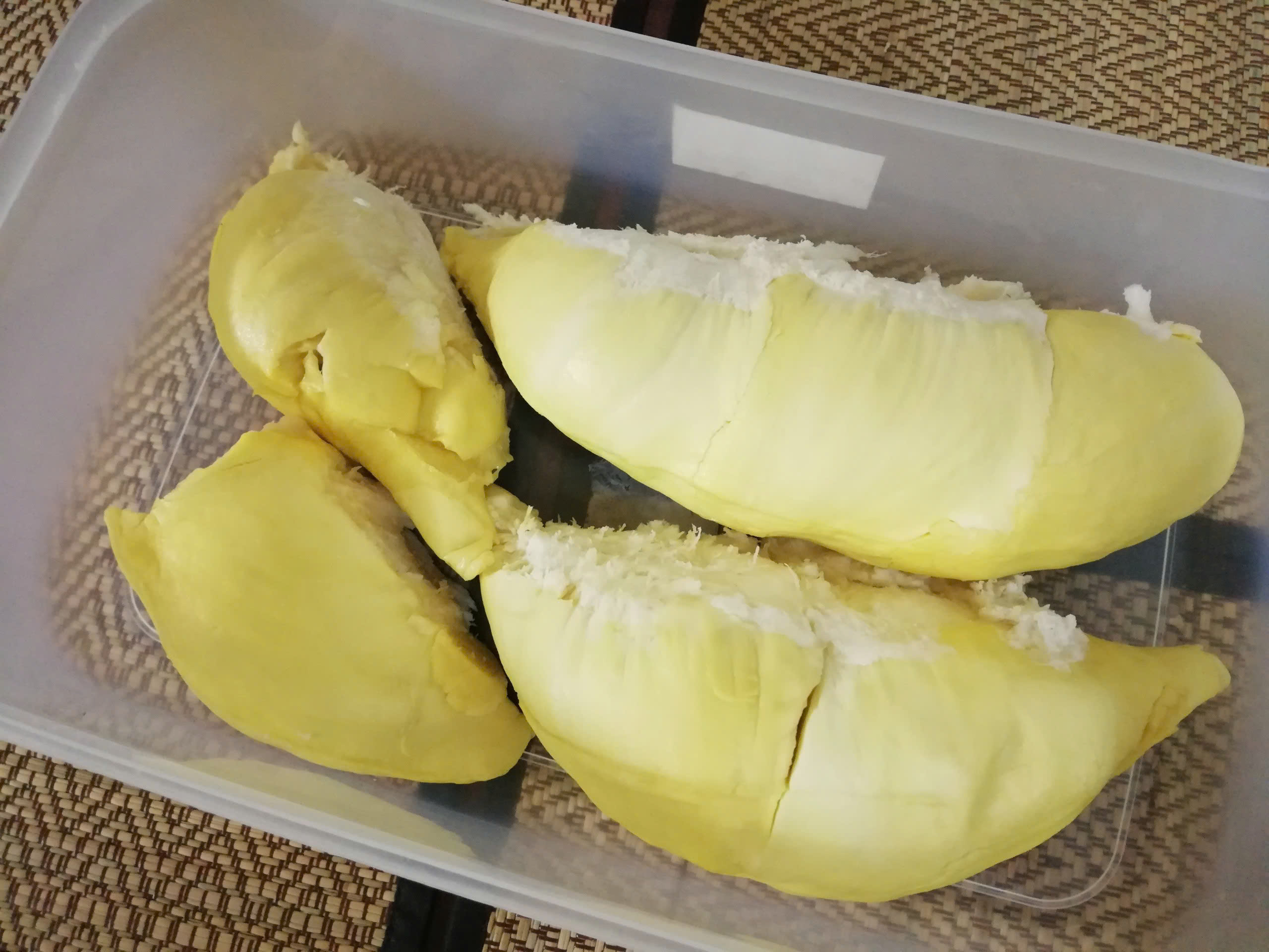 làm cách nào để rã đông sầu riêng đông lạnh đúng cách